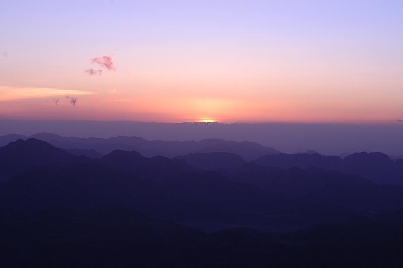dsc01343.jpg - Egipt, Góra Mojżesza - wschód słońca