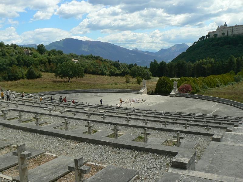 sycylia_ws_272.jpg - Cmentarz Poległych pod Monte Cassino (ws)